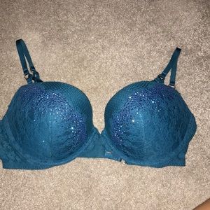 NWOT blue vs bra w/ rhinestones